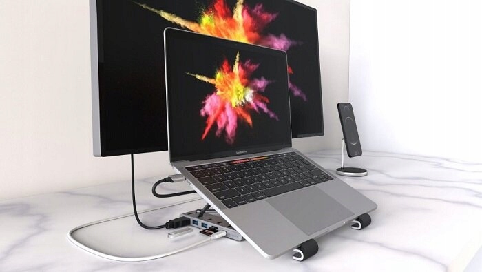 Hyper Hyper® HyperDrive™ 7 w 1 – Stojak dokujący z portem USB-C