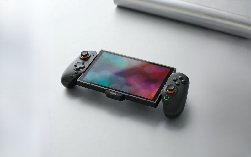 Kontroler YAXO Evo Deck do Nintendo Switch 2 pokazany na jasnym tle pod lekkim kątem