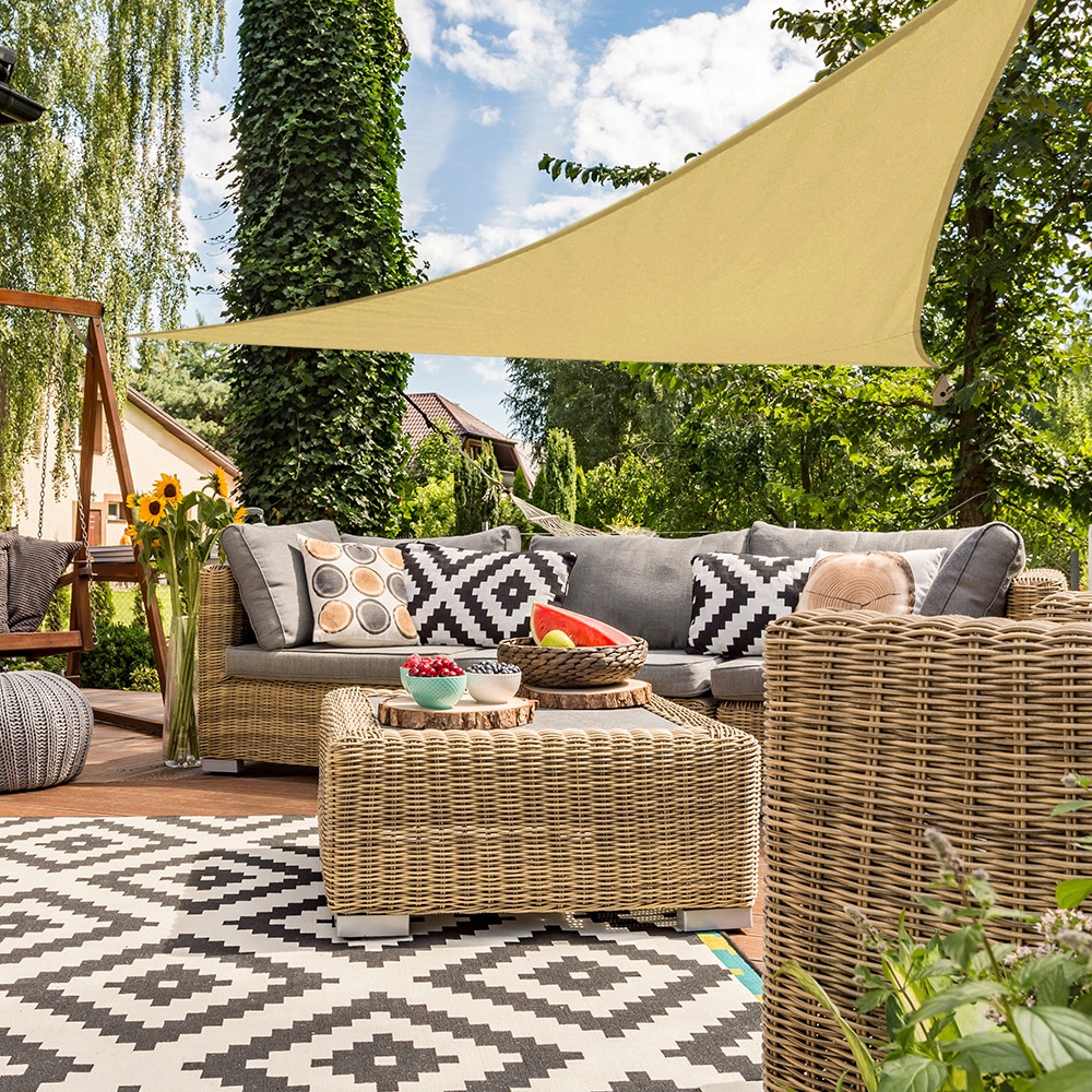 Aktive POLIESTER TRIANGLE GARDEN CANO – Elegancka ochrona przed słońcem i deszczem