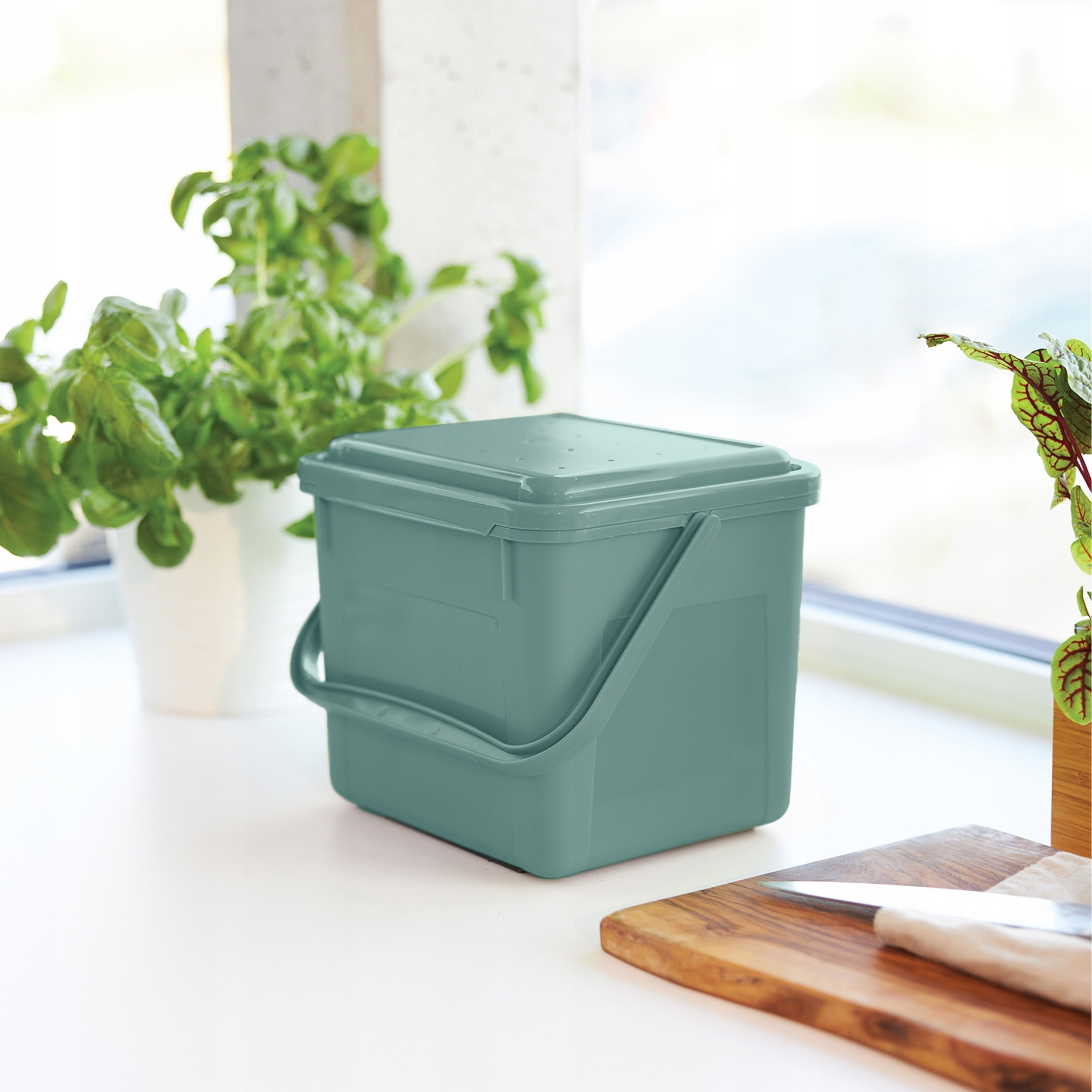 Rotho Wiaderko 4,5L BIO w kolorze mistletoe green – Idealne rozwiązanie do segregacji odpadów