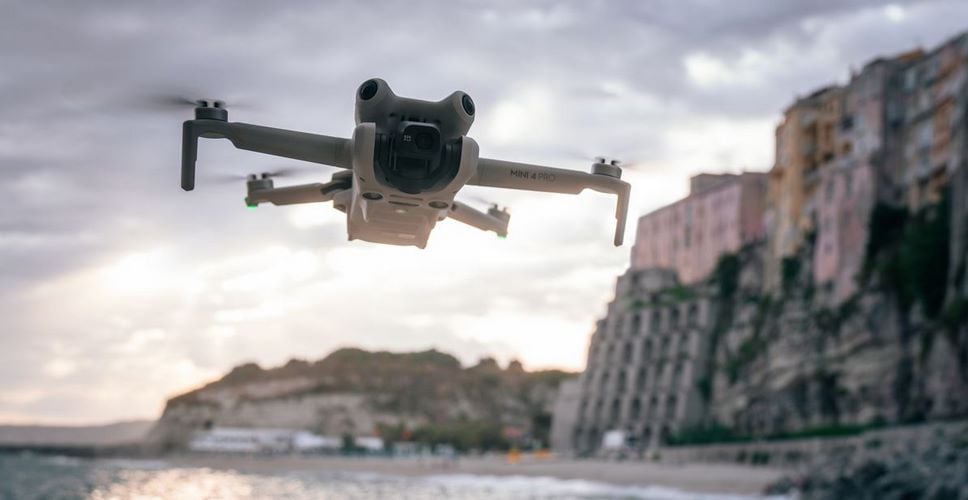 DJI Mini 4 Pro Fly More Combo (DJI RC-2) - Front