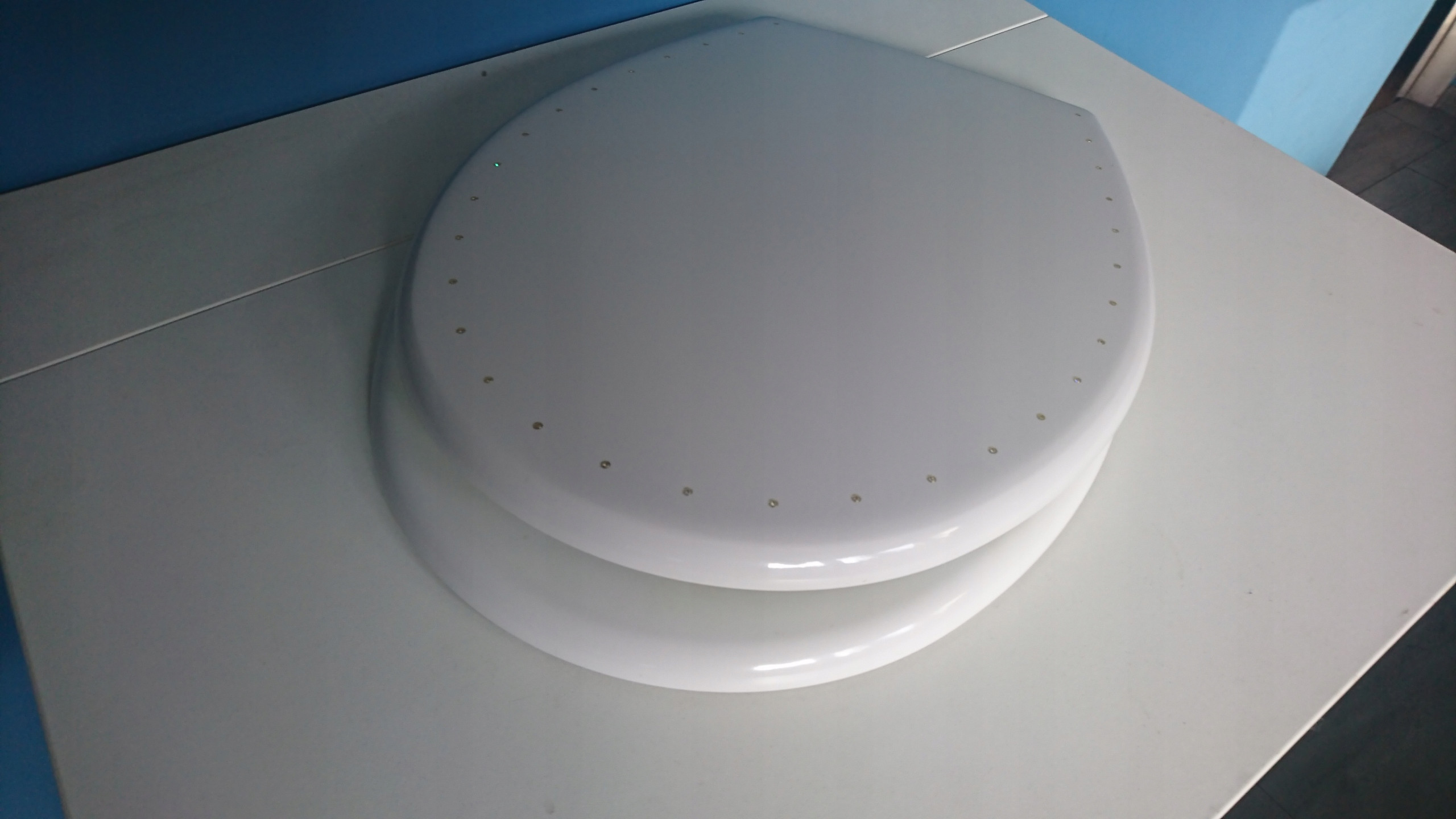 Mechanizm Easy-Close – Ciche i bezproblemowe opadanie