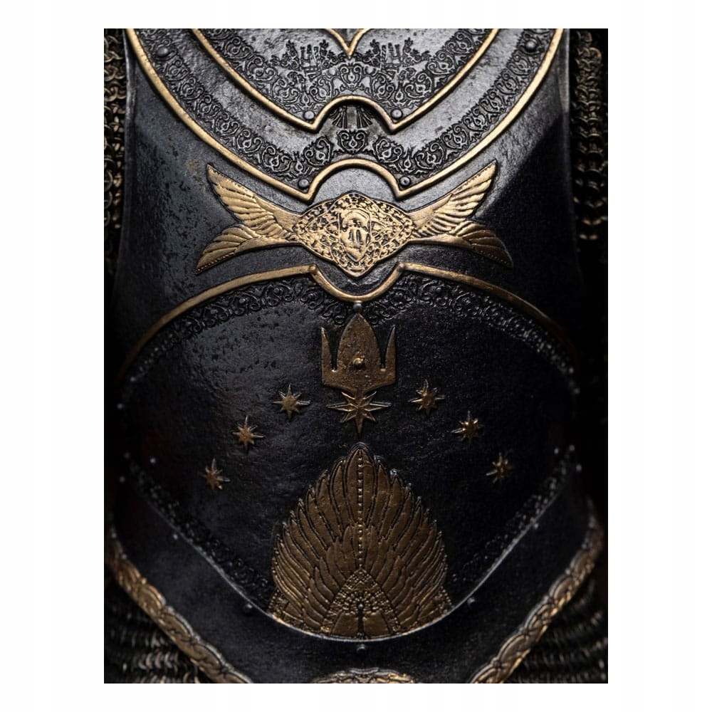 Ikoniczny design zbroi - Heraldyka i korona Aragorna