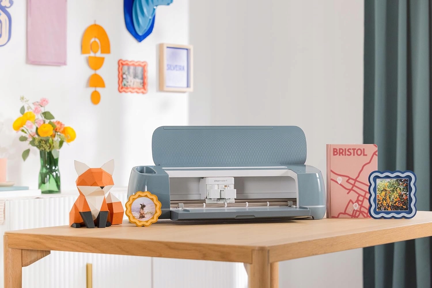 Cricut Maker 4 Zestaw Essentials – Twój wszechstronny ploter tnący