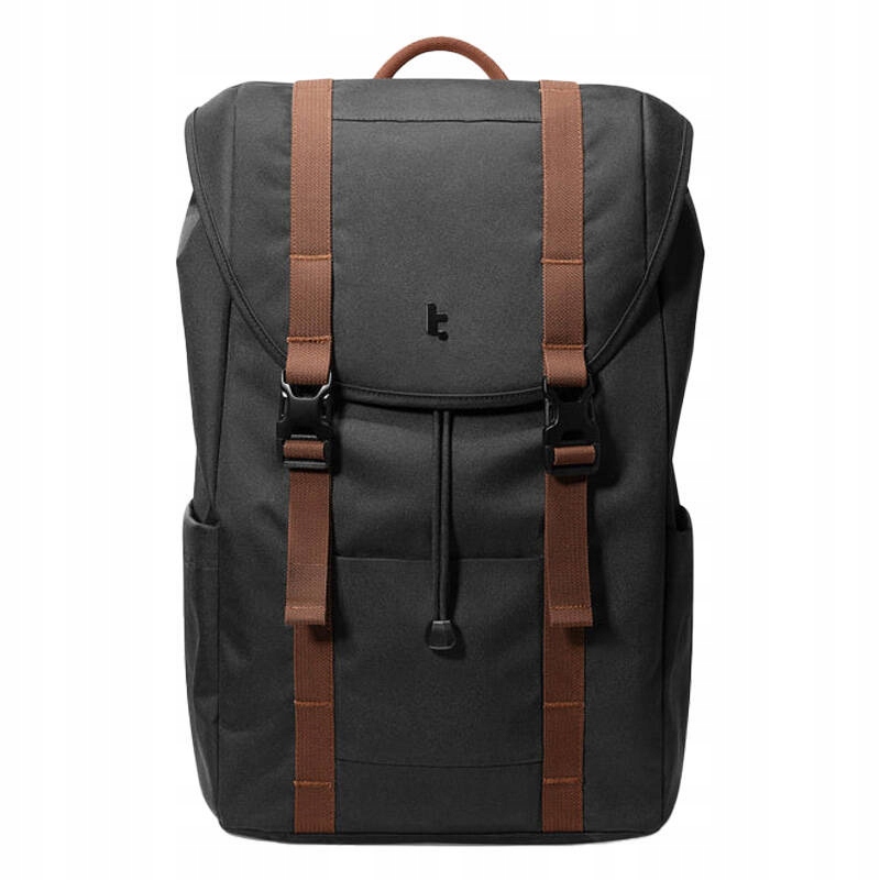 Waga plecaka: 0,9 kg
