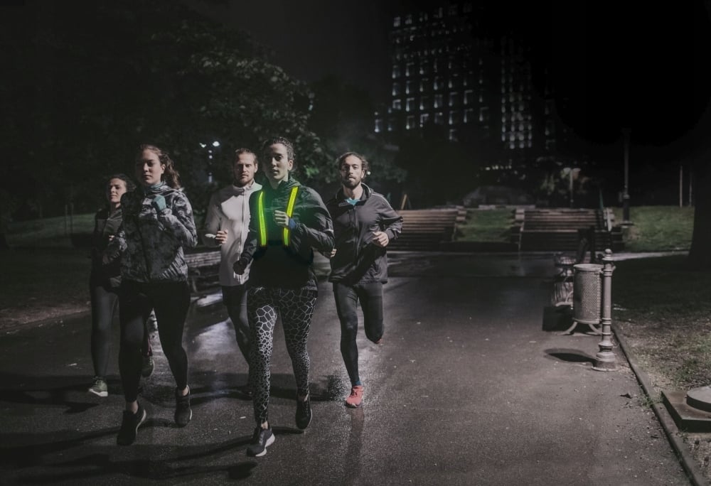 szelki-kamizelka-oswietlenie-led-streetglow-l-xl-do-biegania-na-rower-motor_o6756_2.jpg