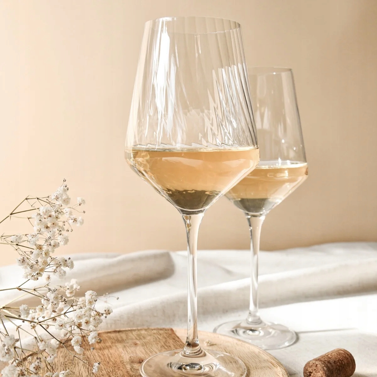 Kieliszki do wina białego Krosno LUMI 390ML – Elegancja w każdym łyku