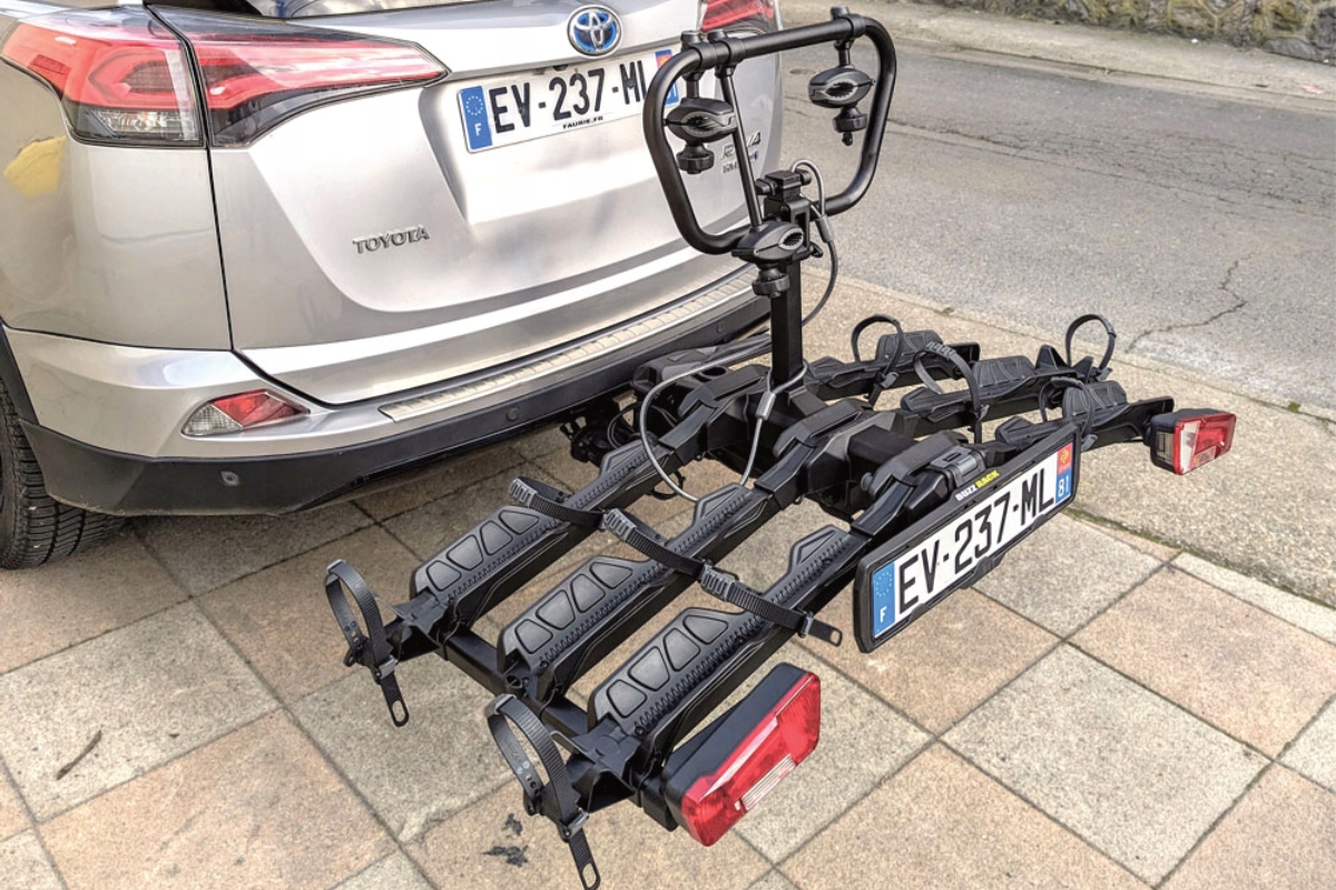 Wbudowane oświetlenie i systemy zabezpieczeń