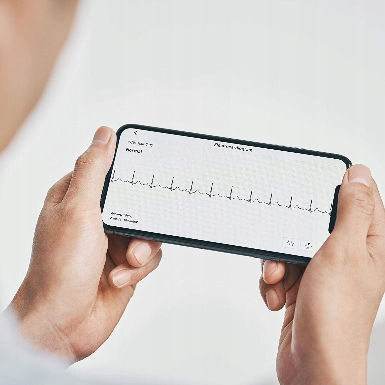 Innowacyjne funkcje EKG i monitorowanie ciśnienia