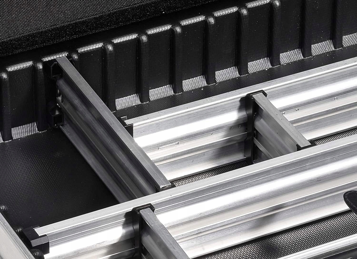 System aluminiowych separatorów dla lepszej organizacji