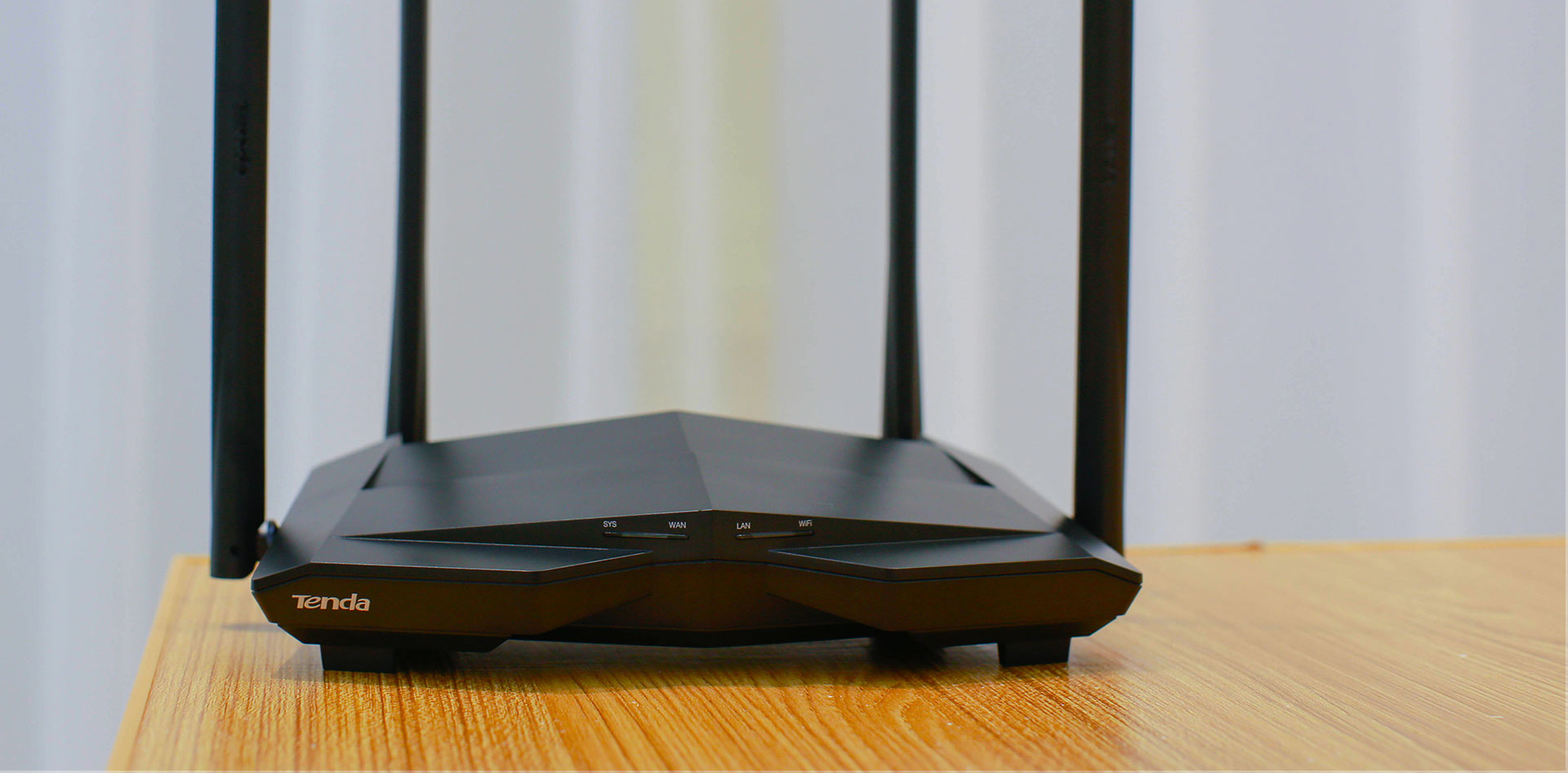 Router Tenda AC10
