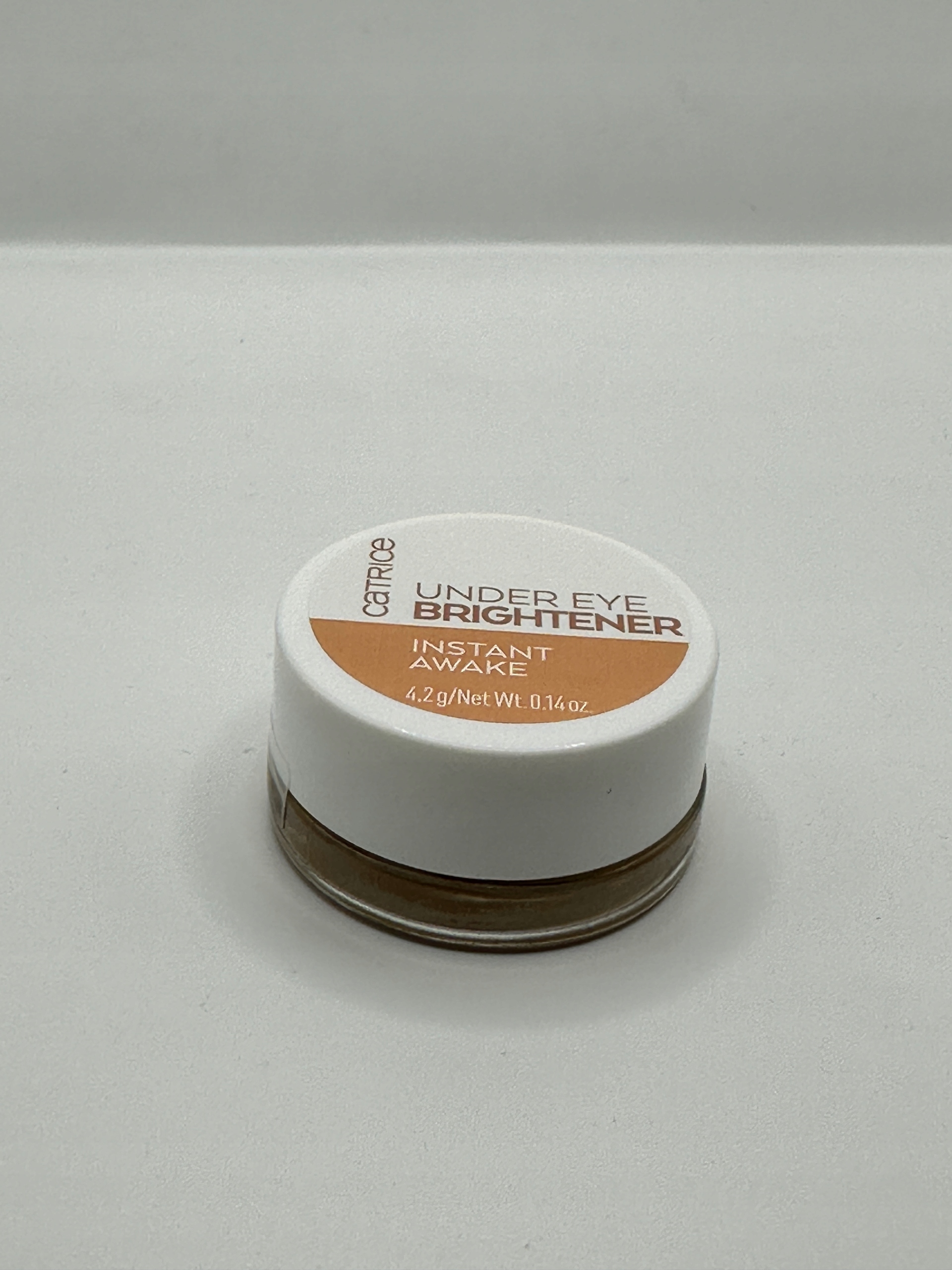 Rozświetlacz Catrice Under Eye Brightener Pielęgnacja Obszaru pod Oczami N 020 Warm Nude – Twoje tajemnice piękna