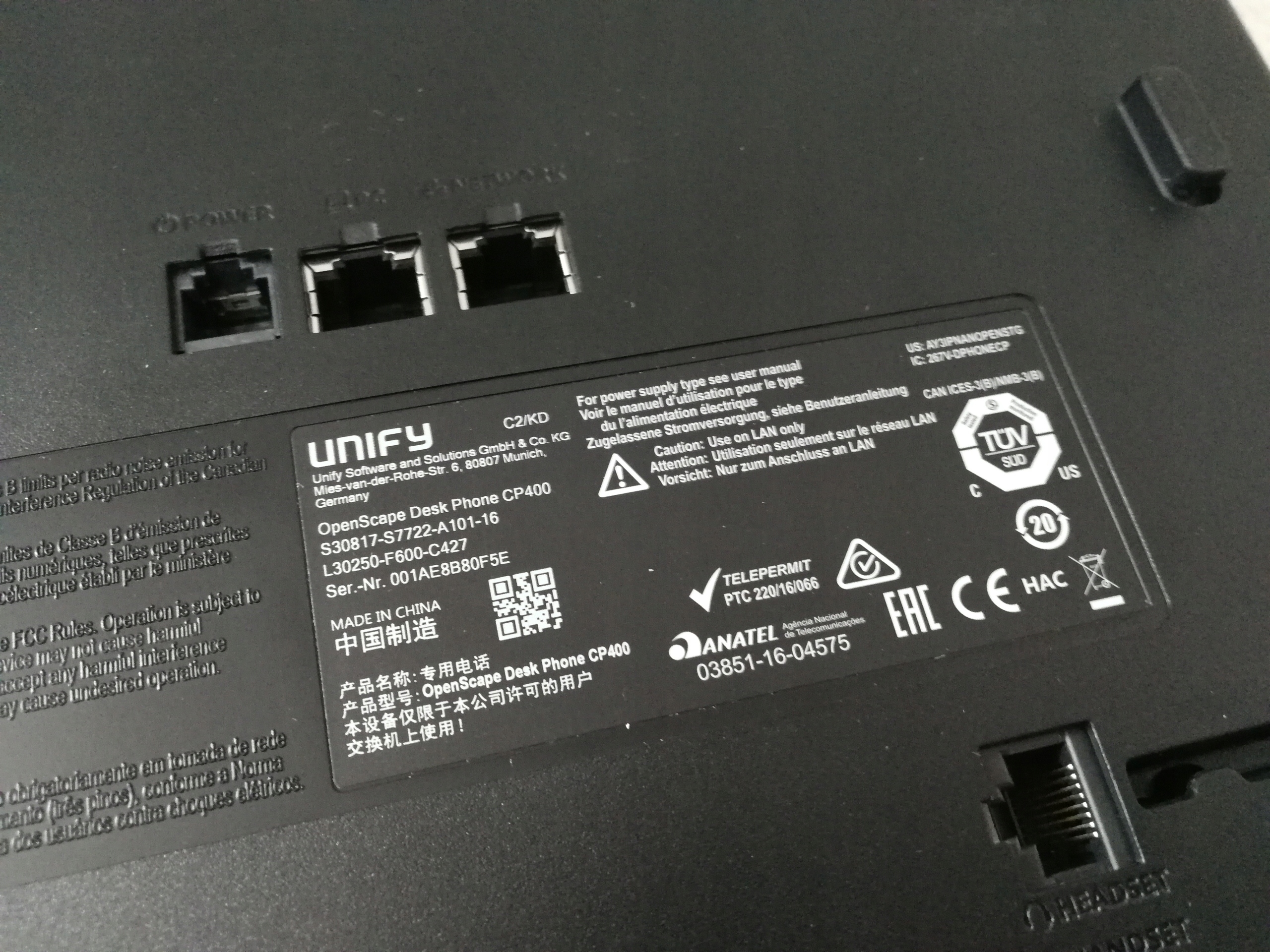 Złącza RJ-45 i obsługa PoE – Łatwe połączenie z siecią