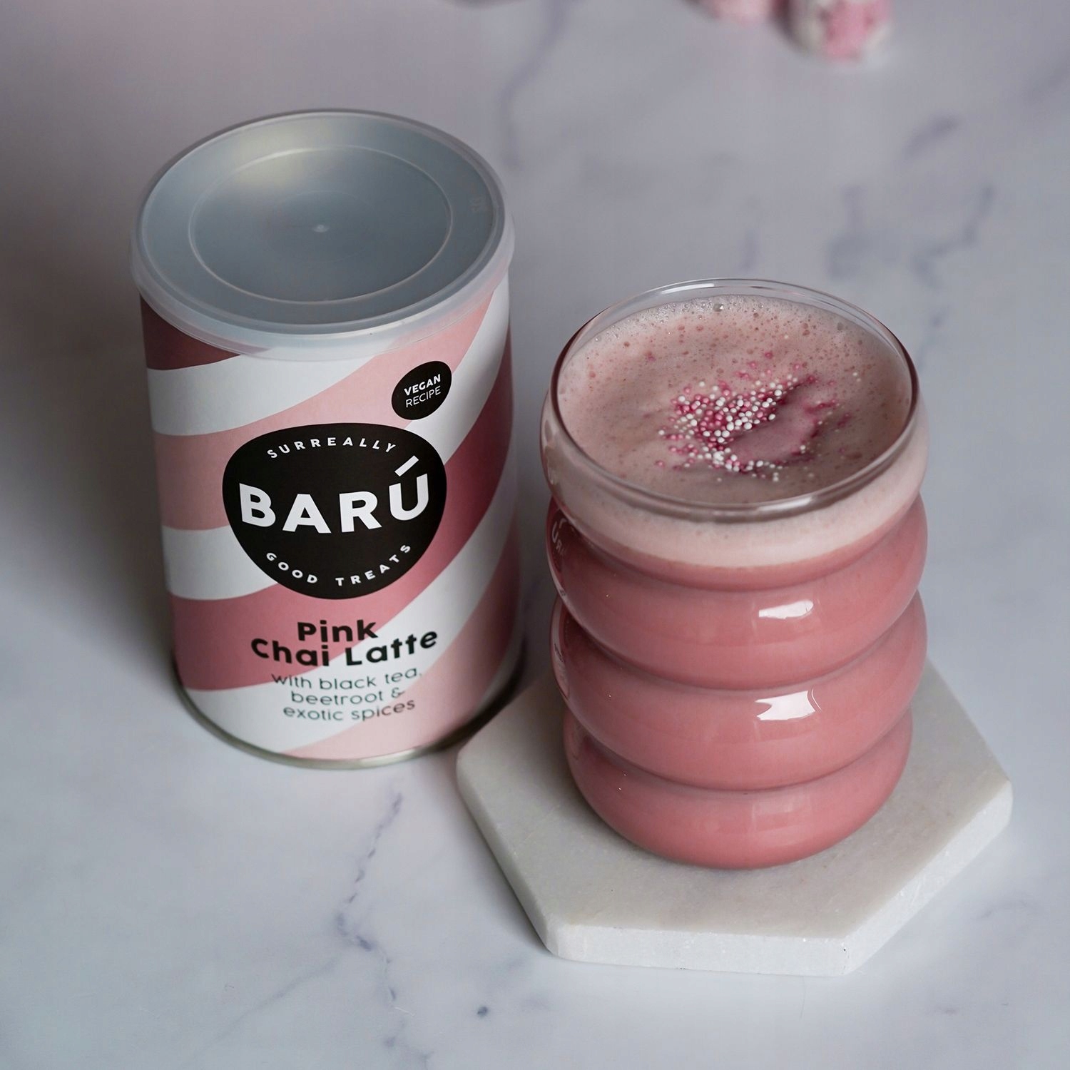 Przygotowanie Pink Chai Latte – krok po kroku