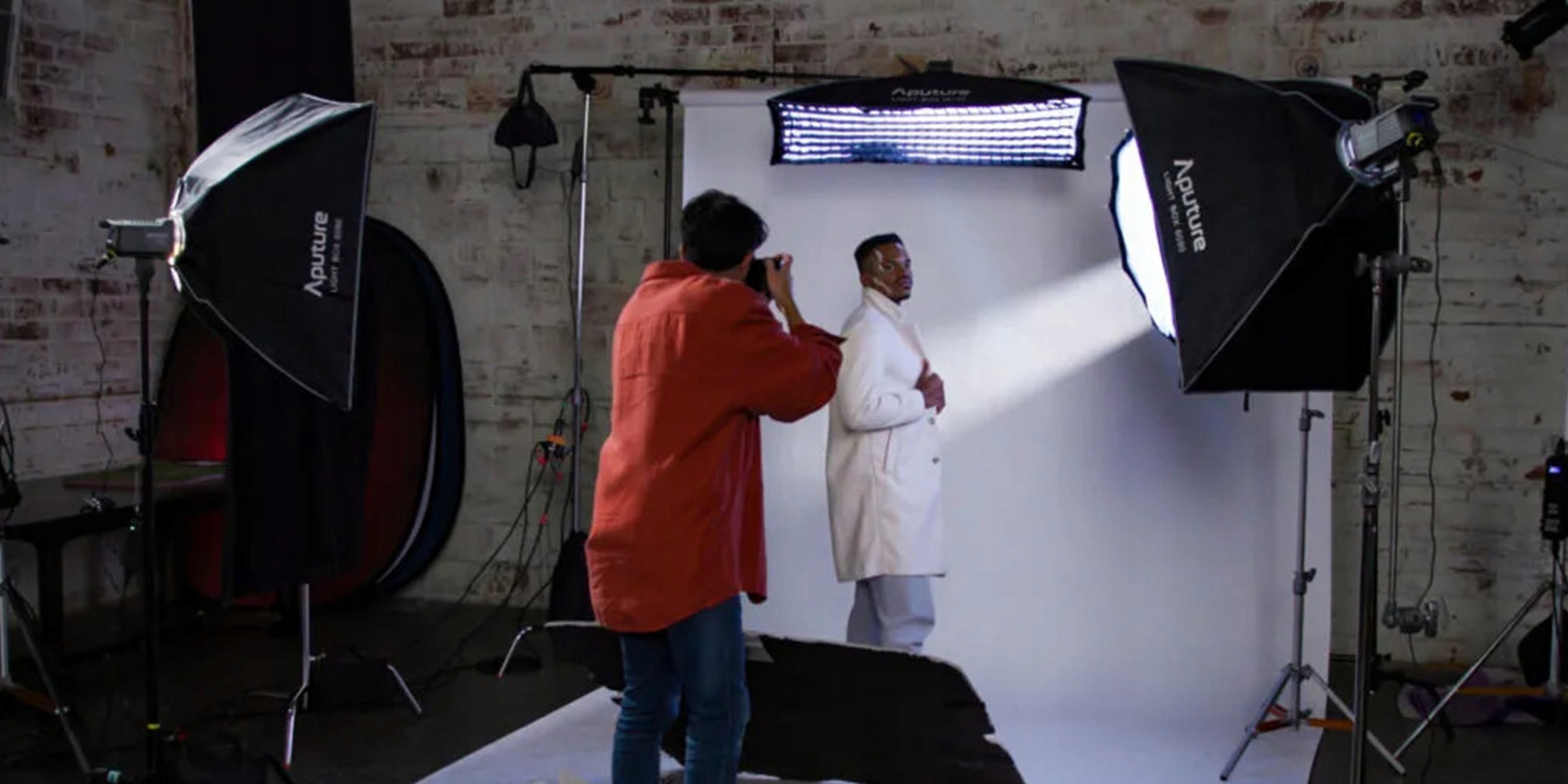 Softbox Aputure Light Box 60 x 90 – Idealne oświetlenie dla profesjonalnych fotografów