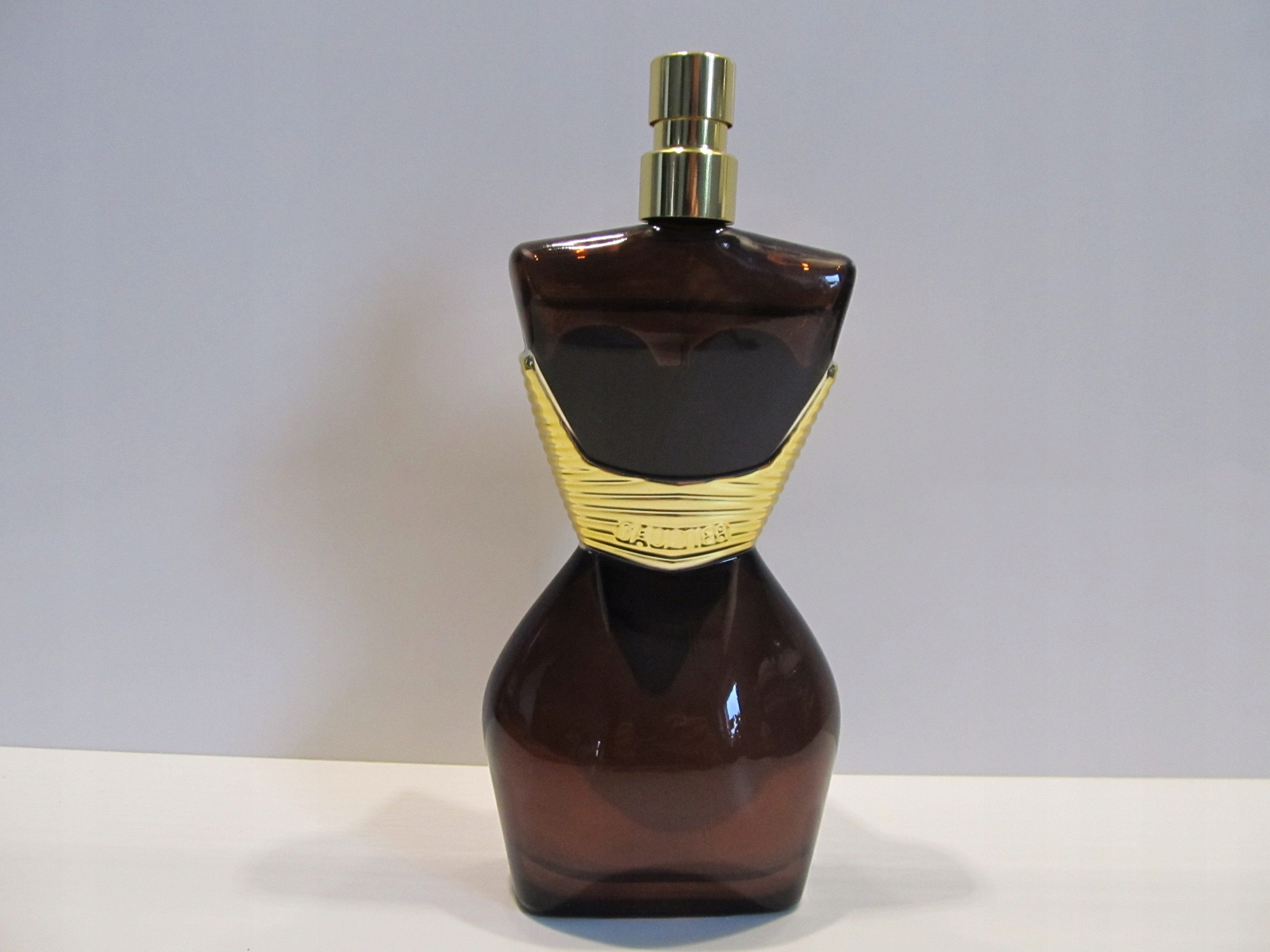 Pojemność 100 ml – idealna do codziennego użytku