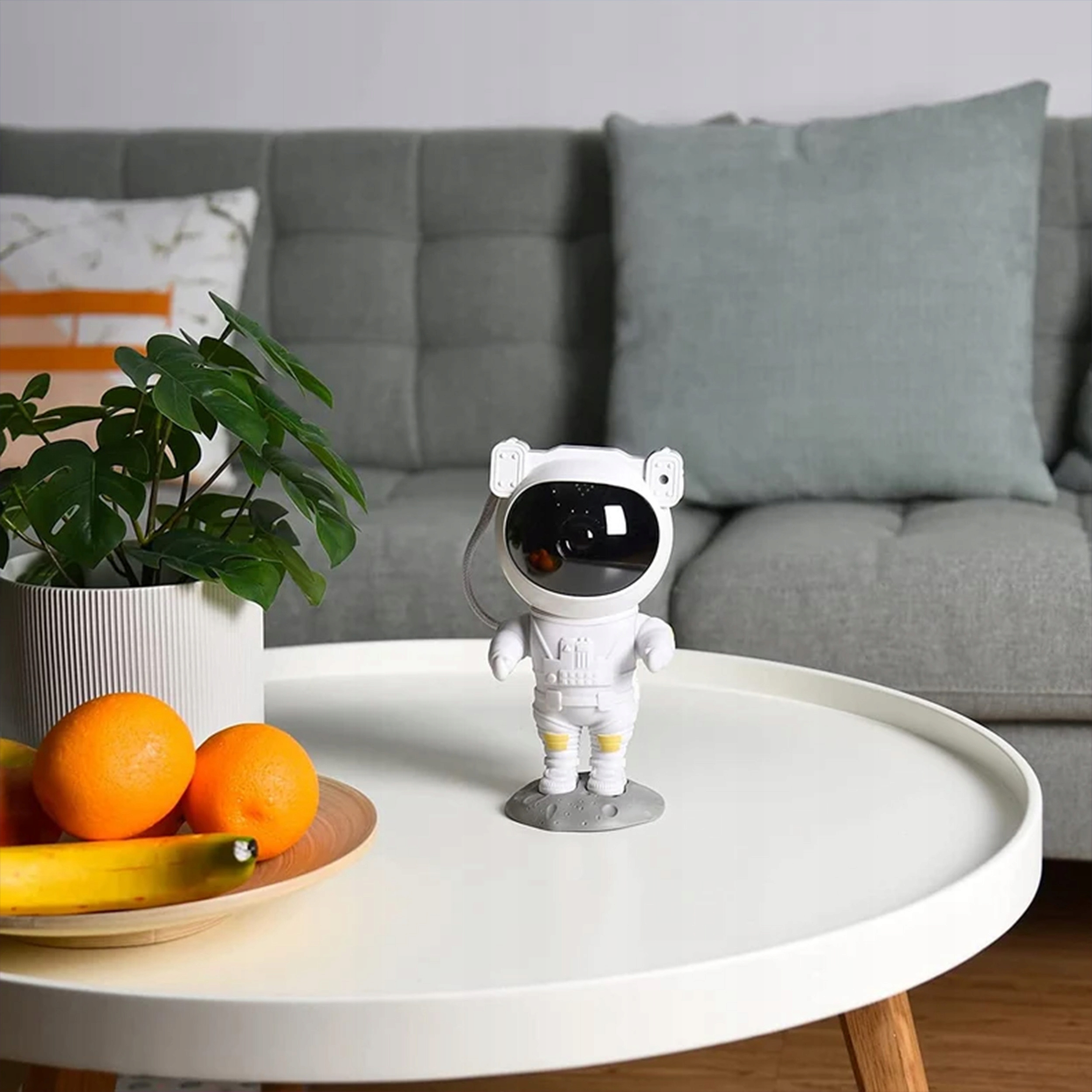 Projektor gwiazd obrotowy astronauta lampka nocna Szerokość produktu 110 cm