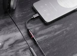 Wzmacniacz słuchawkowy FiiO x Jade Audio JIEZI A - Black Red - Słuchawkowy DAC/AMP 3.5mm