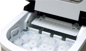 Kostkarka do lodu Caso Ice Master Pro (03301) 2