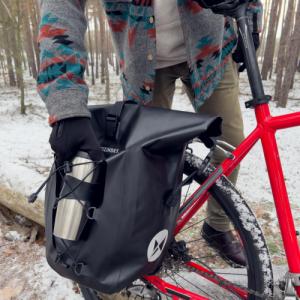 Wozinsky Wodoodporna torba rowerowa sakwa na bagażnik 25l 2w1 czarny (WBB24BK) 3