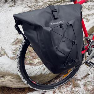 Wozinsky Wodoodporna torba rowerowa sakwa na bagażnik 25l 2w1 czarny (WBB24BK) 5