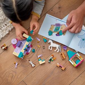 LEGO Disney Zabawa w zamku z Anną i Olafem (43204) 8