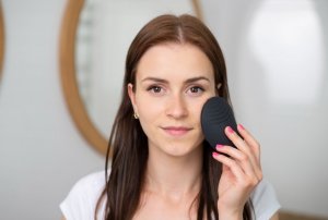 Concept Solution Soniczna szczoteczka do czyszczenia skóry czarny kawior SK9005 3