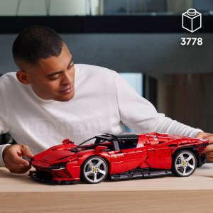 LEGO Technic Ferrari Daytona SP3 (42143) 2