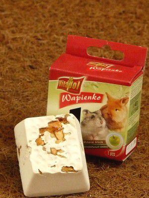 Vitapol KOSTKA WAPIENNA DLA GRYZONI JABŁKO 2