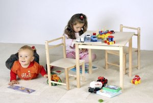 ATB Meble Stolik z krzesełkami z drewna brzozowego 4