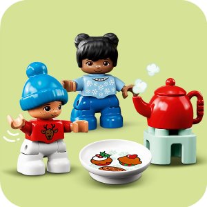 LEGO Duplo Piernikowy domek Świętego Mikołaja (10976) 7