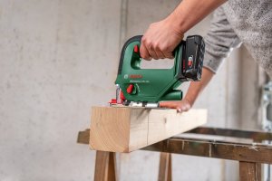 Wyrzynarka Bosch UniversalSaw 18V-100 18 V 2