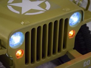 Jokomisiada Wojskowe Auto na akumulator Willys 4x4 + pilot 7