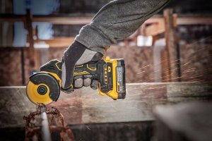 Dewalt Przecinarka akumulatorowa 18V 76mm (DCS438N-XJ) 4