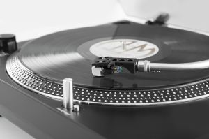 Gramofon TechniSat 9