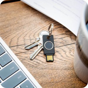 Yubico YubiKey Bio* 5