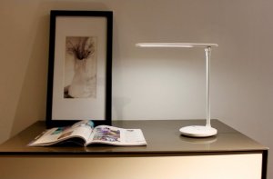 Lampka biurkowa Techly biała (I-LAMP-DSK9) 2