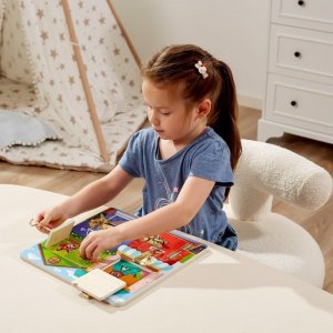 Viga Montessori Drewniana Tablica Manipulacyjna Zamek i Zatrzask Dom 3