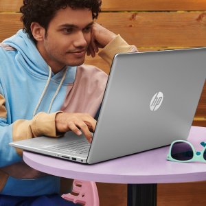 Laptop HP 17-cn0601nw Celeron N4020 / 8 GB / 256 GB / W11 (4K0A3EA) 8