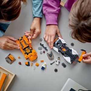 LEGO Speed Champions McLaren Solus GT i McLaren F1 LM (76918) 3