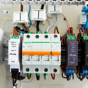 Shelly Miernik zużycia energii elektrycznej 2-kierunkowy - PRO 3EM 120A WiFi (M0000083) 3