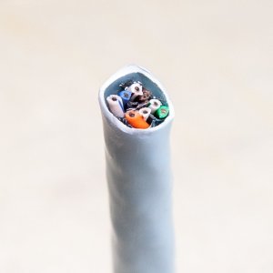 Unitek Kabel skrętka LSZH Cat. 7 S/FTP 305 m 7