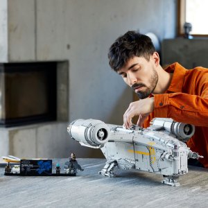 LEGO Star Wars Brzeszczot (75331) 6