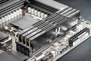 Pamięć GoodRam IRDM, DDR5, 32 GB, 6000MHz, CL30 (IR-6000D564L30S/32GDC) 6
