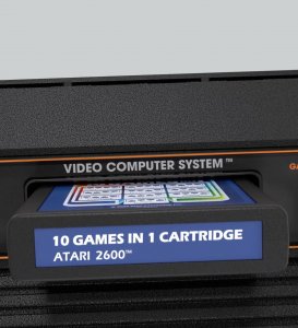 Konsola ATARI 2600+ 3