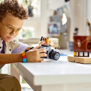 LEGO Creator Aparat w stylu retro (31147) 5