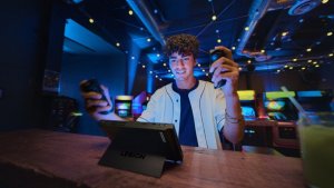 Konsola przenośna Lenovo Legion Go AMD Ryzen Z1 Extreme / 8,8” FHD IPS / Windows 11 17