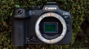 Aparat Canon EOS R7 (5137C003) 7