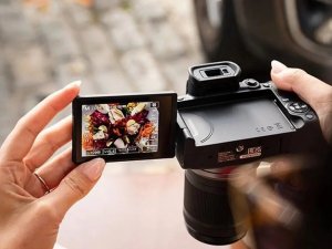 Aparat Canon EOS R10 (5331C003) 9