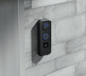 Ubiquiti Dual-camera PoE doorbell and PoE chime 10